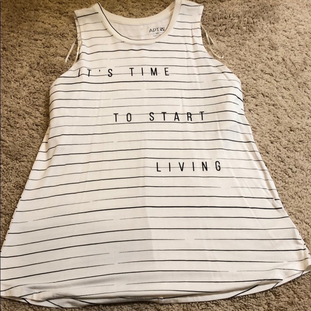 NWOT Apt 9 Tank Top Black and White
